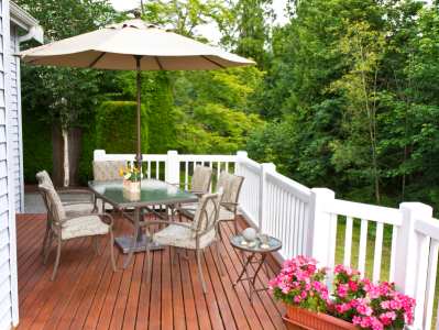 Outdoor living spaces by T.N.T. Home Improvements