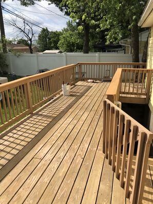 Deck Staining in Bowie, MD (1)