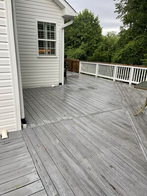 Deck Staining in Brooklyn, MD (3)